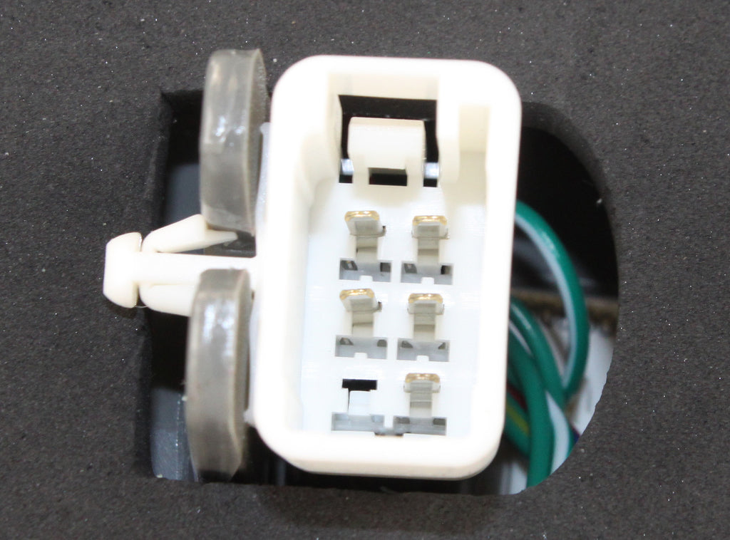 PRIUS PLUG-IN 12-15 TAIL LAMP RH, Lens and Housing