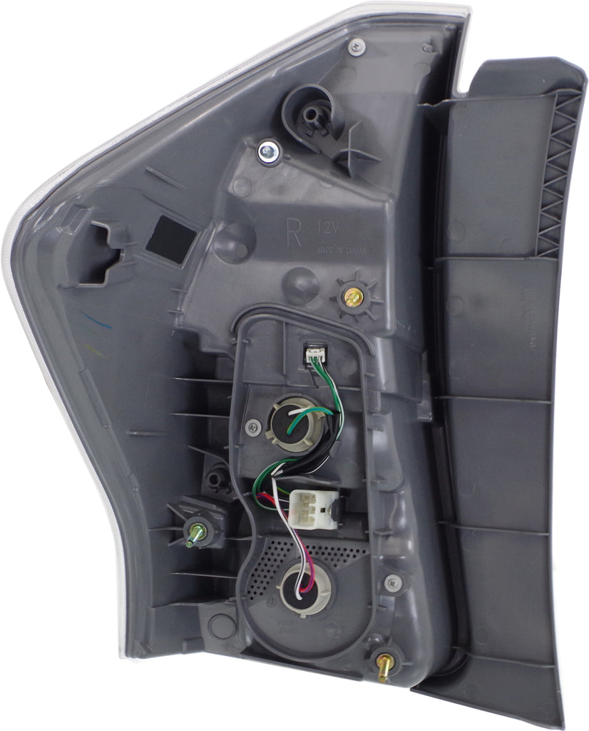 PRIUS V 15-18 TAIL LAMP RH, Assembly