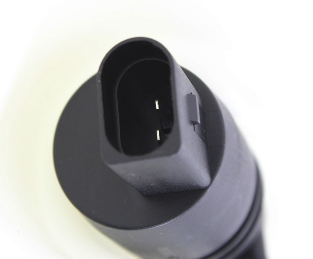 GOLF 99-10 WASHER RESERVOIR, Assy, w/ Pump, Cap, and Sensor Hole, Brazil Built/Germany Built Vehicle (R32 Model)