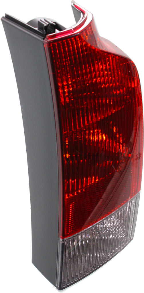 V70 01-04 / XC70 03-04 TAIL LAMP RH, Lower, Assembly