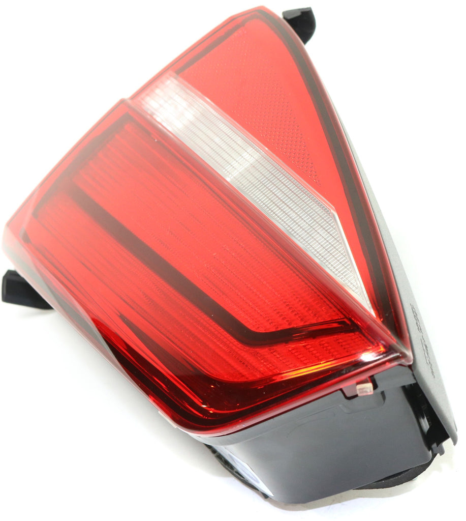 JETTA 15-15 TAIL LAMP RH, Inner, Assembly, Halogen, Hybrid Model