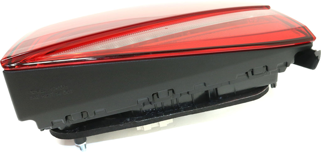 JETTA 15-15 TAIL LAMP RH, Inner, Assembly, Halogen, Hybrid Model