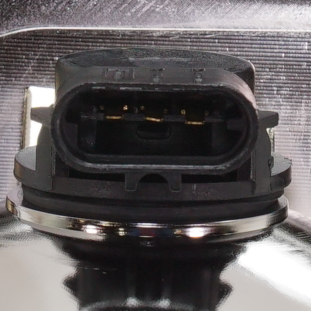 F650/F750 00-15 HEAD LAMP BEZEL LH, Chrome, w/ Parking Light