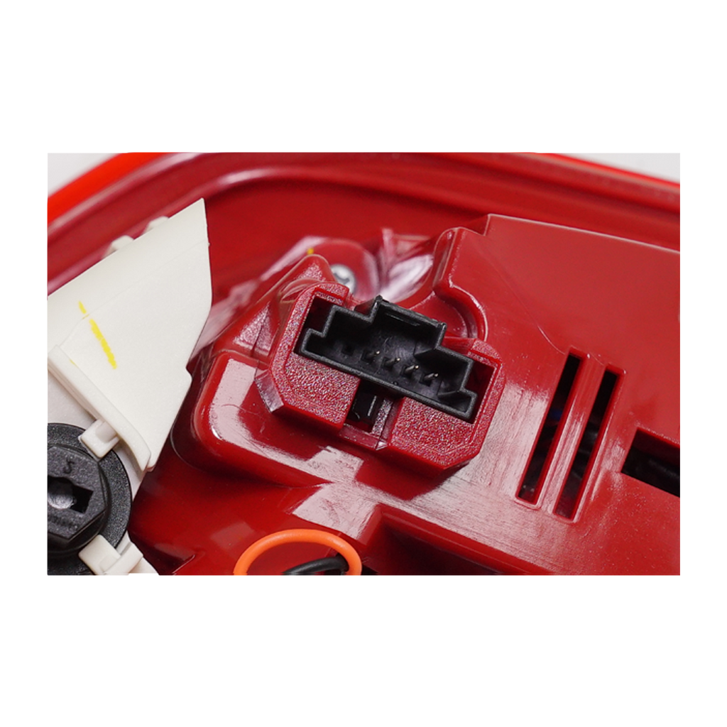 GLA-CLASS 15-17 TAIL LAMP RH, Inner, Assembly, LED