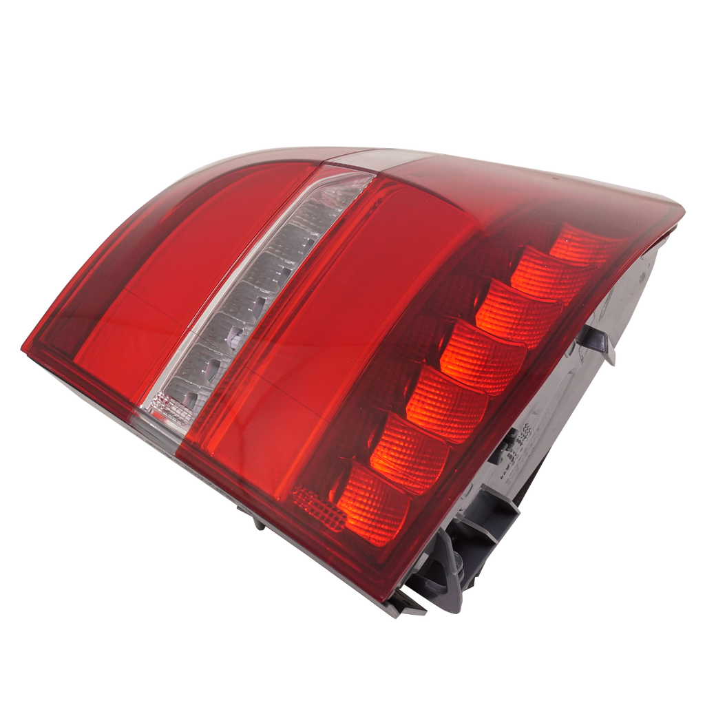 GLC-CLASS 16-19 TAIL LAMP RH, Outer, Assembly, LED, SUV