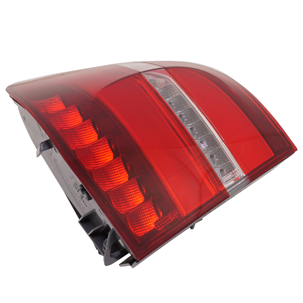 GLC-CLASS 16-19 TAIL LAMP LH, Outer, Assembly, LED, SUV