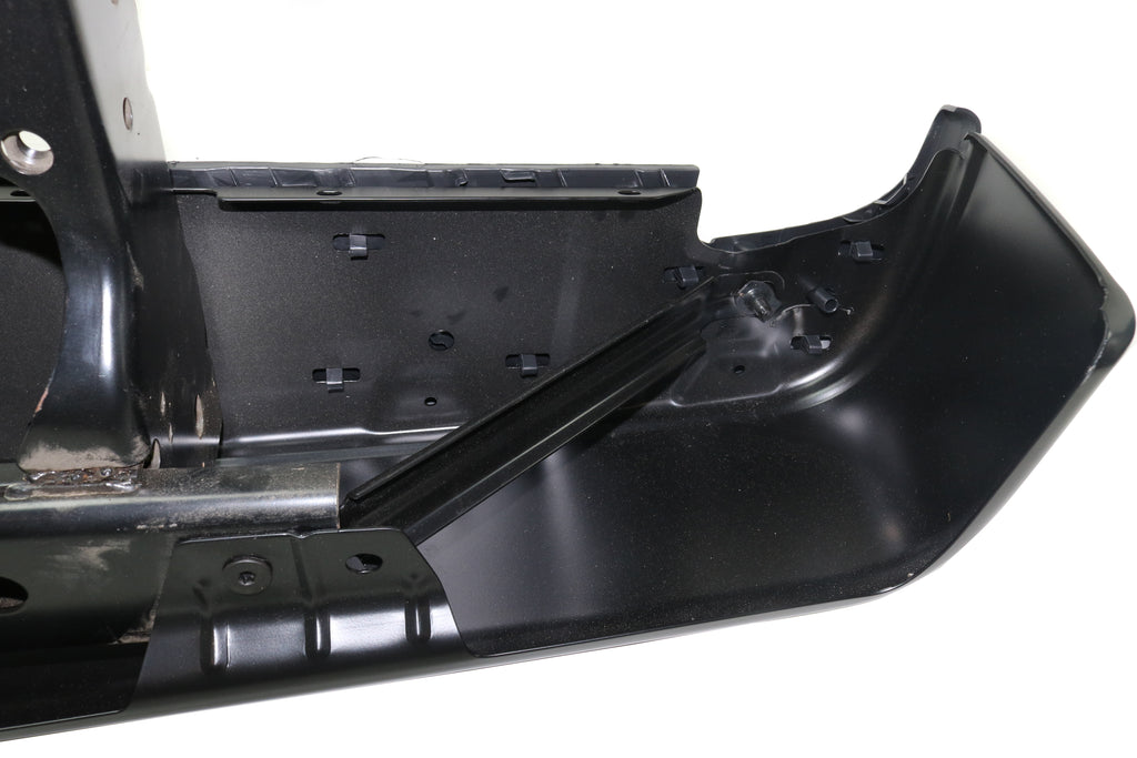 TITAN 17-19/TITAN XD 16-19 STEP BUMPER, FACE BAR AND PAD, w/ Pad Provision, w/o Mounting Bracket, Black, w/o Tow Hitch and Blind Spot Detection, w/o Parking Aid Sensor Holes