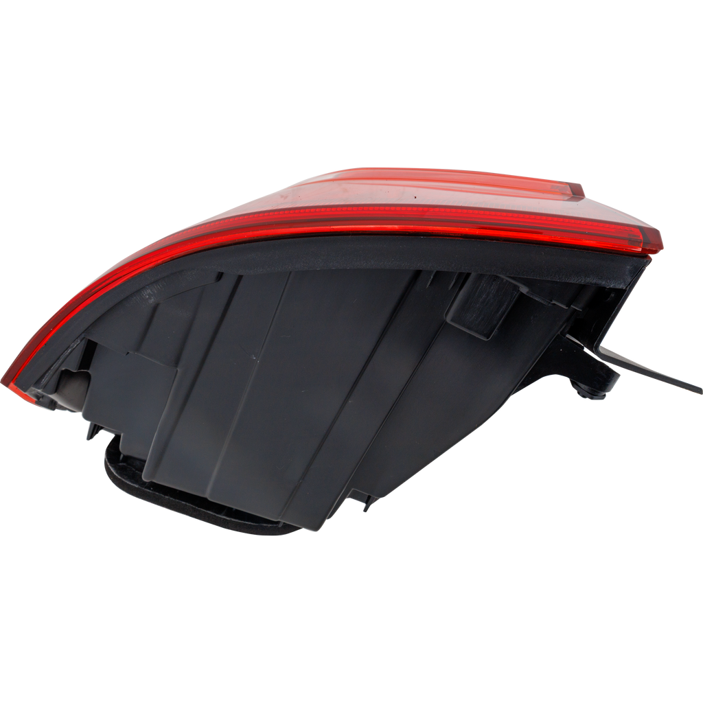 PASSAT 16-17 TAIL LAMP LH, Outer, Halogen, Assembly