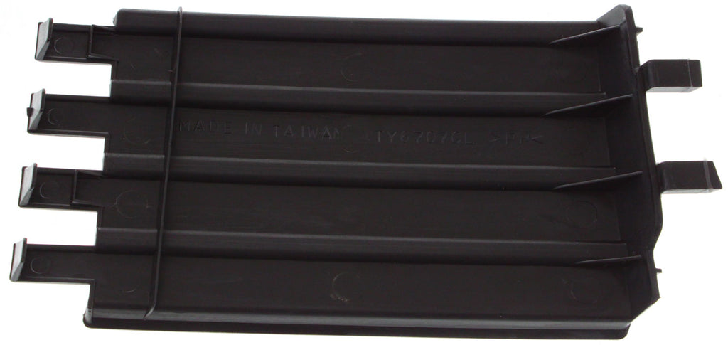 SIENNA 04-05 FRONT BUMPER GRILLE LH, Lower, Cover Seal, Paint to Match