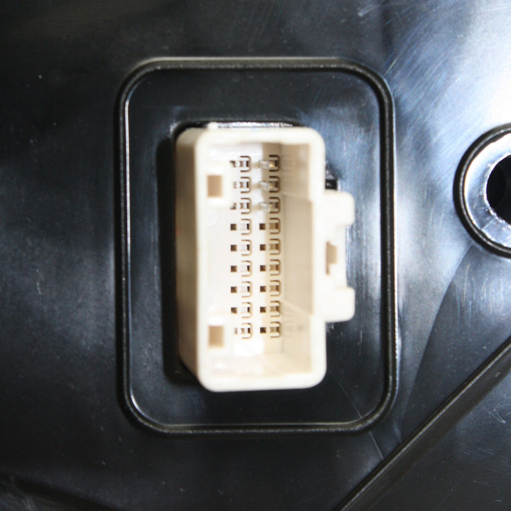 TUNDRA 07-09 MIRROR LH, Non-Towing, Power, Manual Folding, Non-Heated, Chrome, w/o Signal Light, SR5 Model